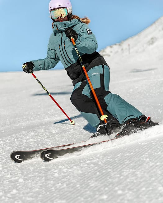 Kund @chiara.lou_ i Montec Moss W Snowboardjacka Dam Atlantic/Black